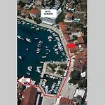 Apartment Pina Hvar Seaview