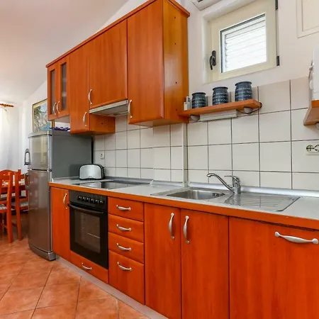 Apartment Pina Hvar Seaview