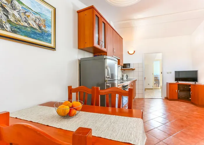 Pina Hvar Seaview Apartman *